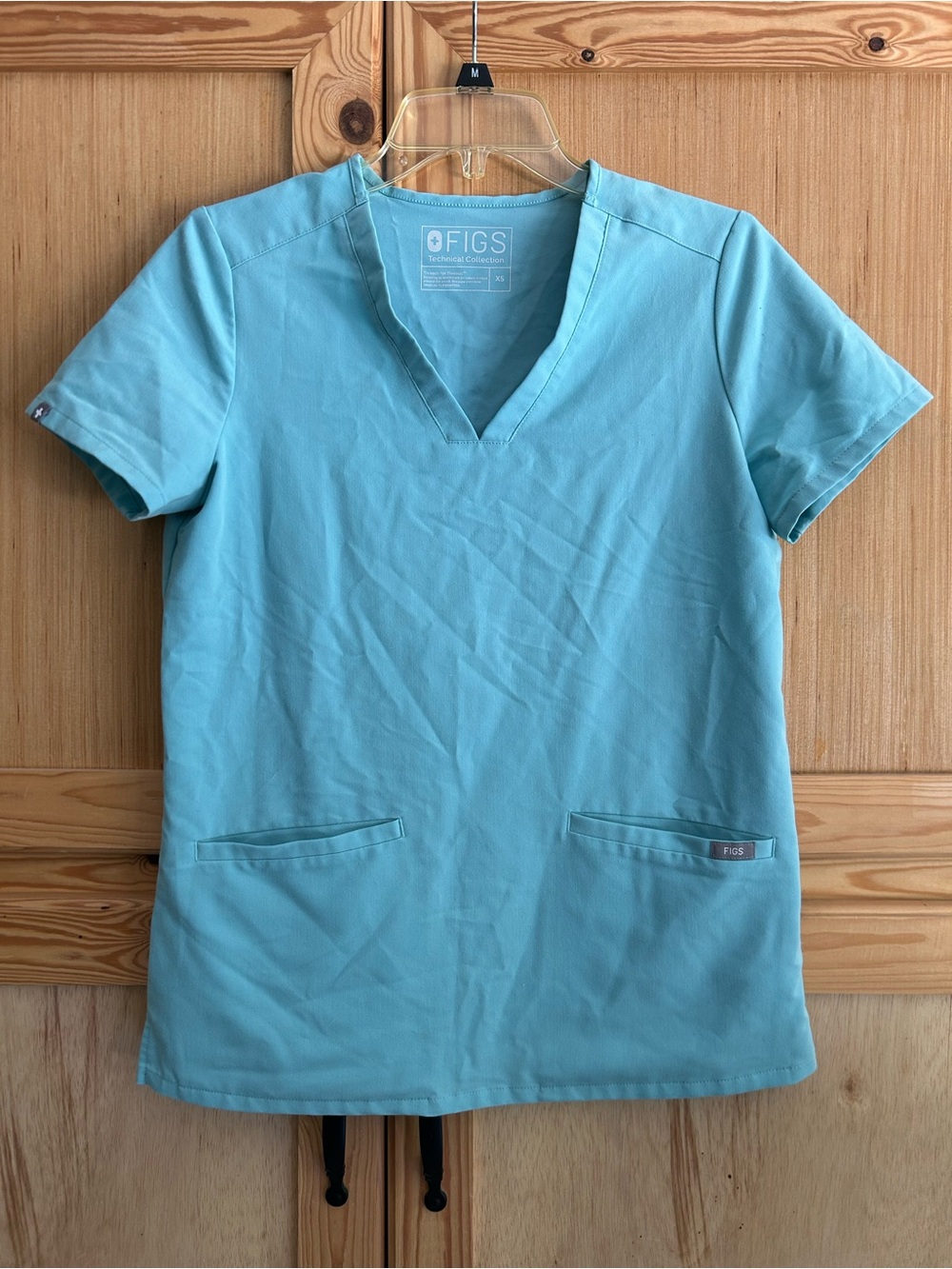 Figs Technical Collection Women's Short-Sleeve V-Neck Top in Teal Green Sz XS